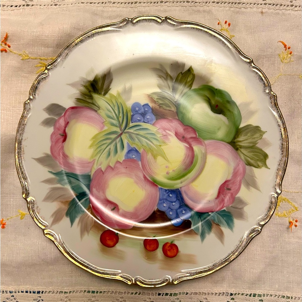 Hand Painted Fruit Plate w/Gold Trim